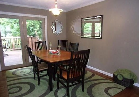 4th image of 404 Strecker Ln