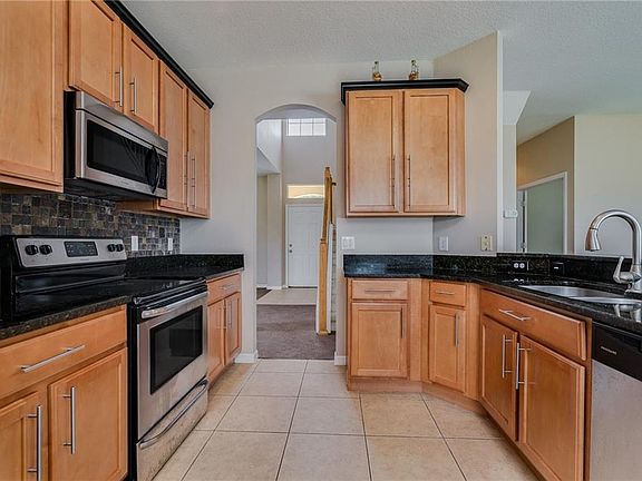 4th image of 11205 Madison Park Dr