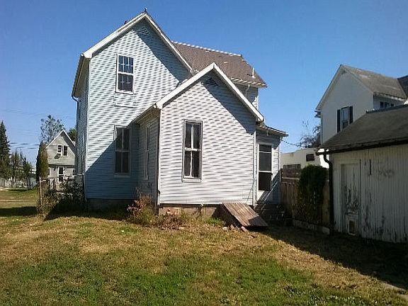 4th image of 974 S Cedar St