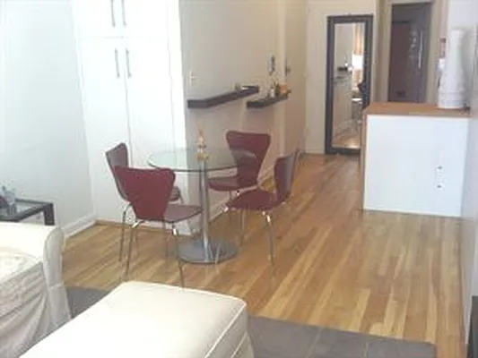 Rented by New York Residence | media 65