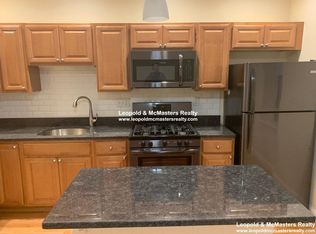 27 Phillips St APT 6, Boston, MA 02114