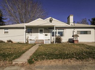 1561 1st St SE, East Wenatchee, WA 98802