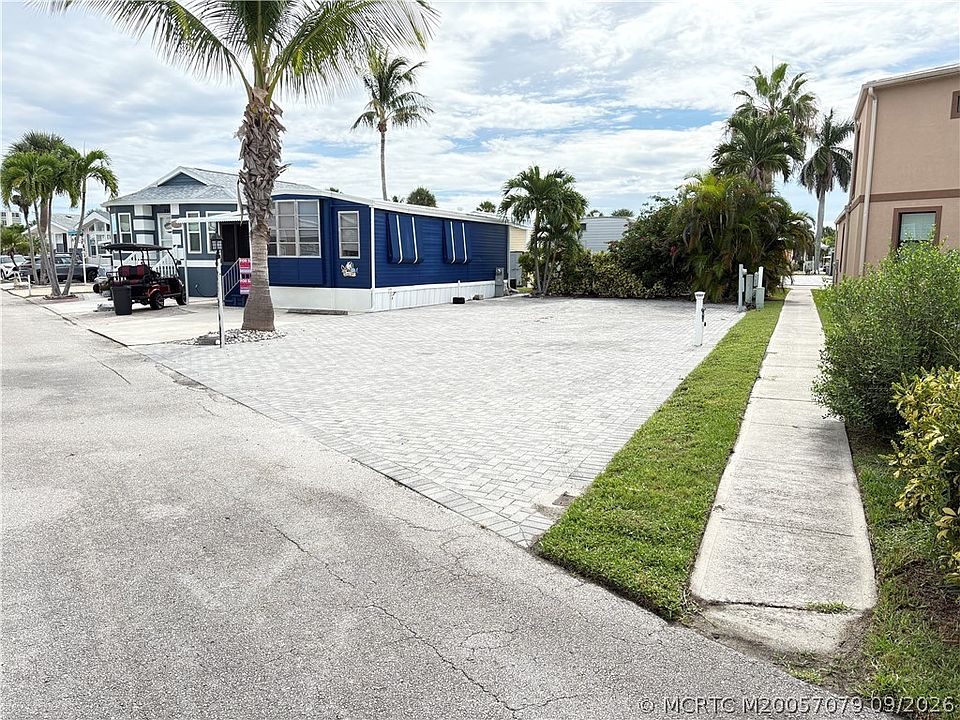 1st image of 549 Nettles Blvd