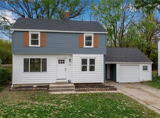 414 Longmeadow Rd, Amherst, NY 14226