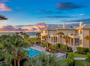 74 Seagate Dr #4, Naples, FL 34103