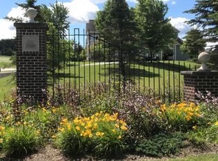 N979 Winds Way, Oconomowoc, WI 53066