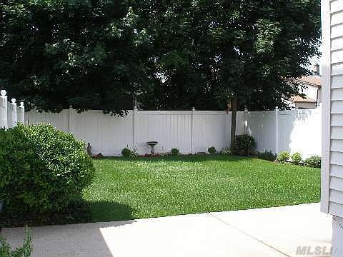 4th image of 226 E Mineola Ave