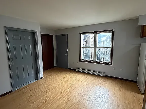 352 S 6th St #2 — Photo 5