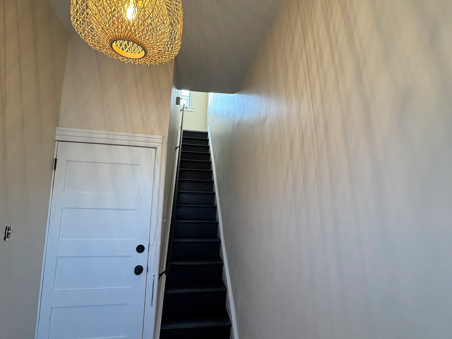 1 bed, 600 sqft, $1,050 — Photo 2