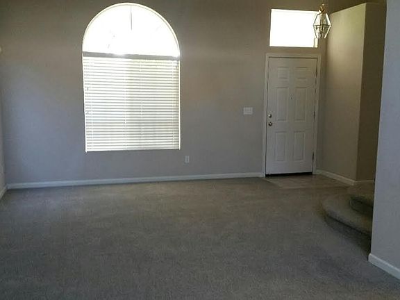 4th image of 2772 Hampton St