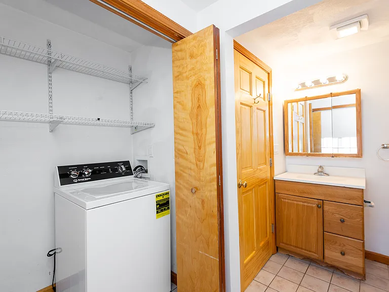 40 Rosewood Dr #40 — Photo 45