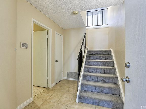 3rd image of 3955 Crofton Way