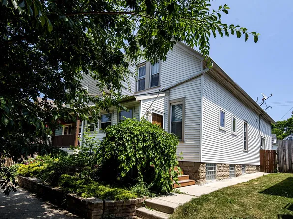 2564 North Newhall STREET, Milwaukee, WI 53211