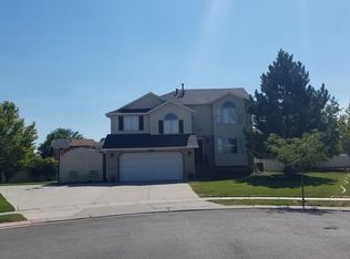12207 S Cove Crest Cir, Riverton, UT 84065
