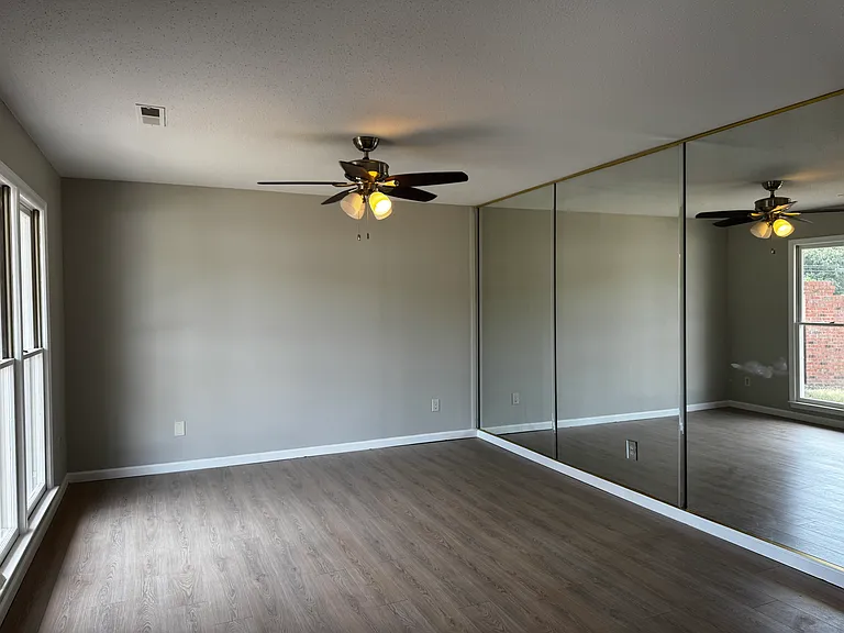 6912 Oak Bend Trl — Photo 7