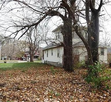 5th image of 3018 Indiana Ave