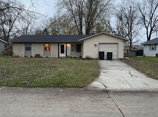 4141 Sandhurst Dr, Fort Wayne, IN