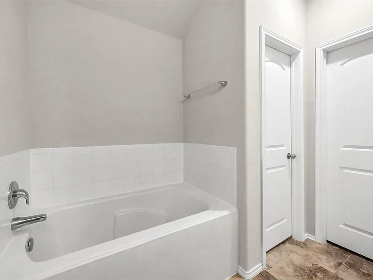 23723 Giardini Dr — Photo 18