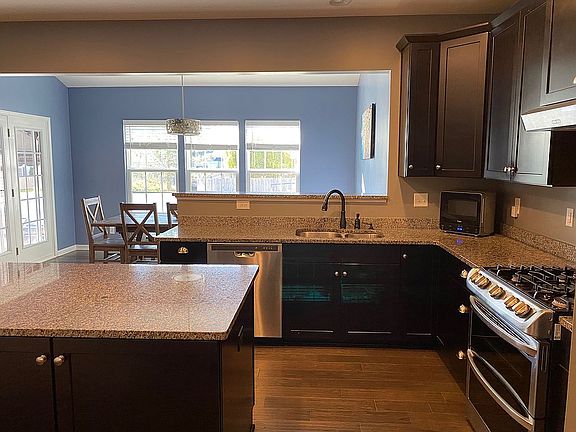 4th image of 44 John Alex Dr