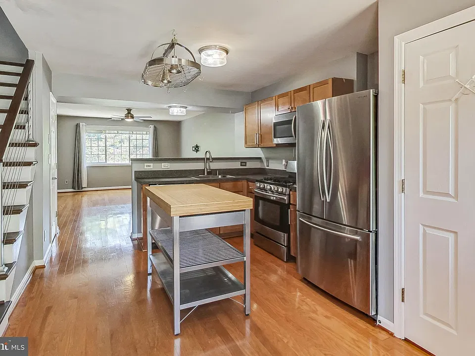 Parkside At Alexandria - 1405 N Van Dorn St Alexandria VA | Zillow