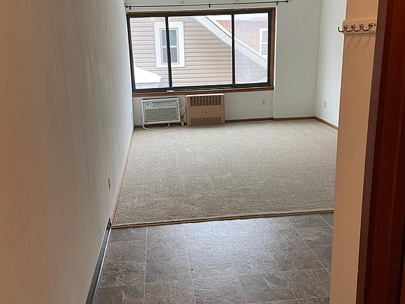 2nd image of 3305 Hennepin Ave #206