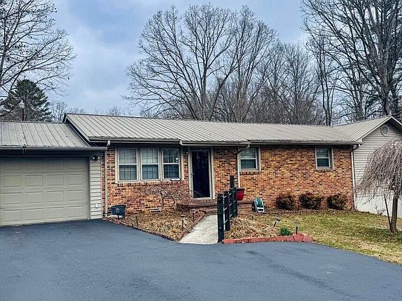 2nd image of 357 Pine Creek Rd