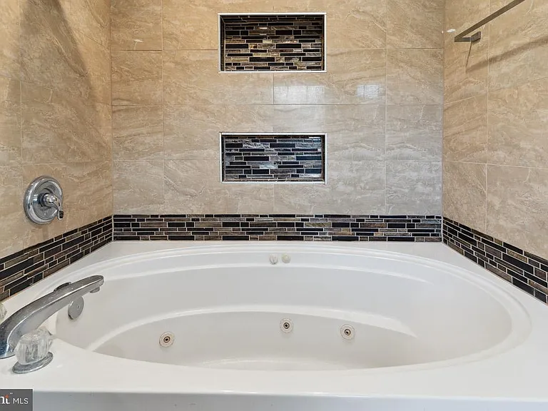 10763 Esprit Pl — Photo 18