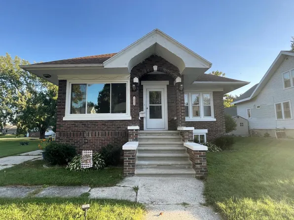 1823 Illinois AVENUE, New Holstein, WI 53061