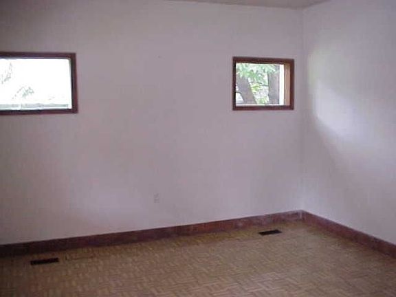 2nd image of 146 W Columbia Ave