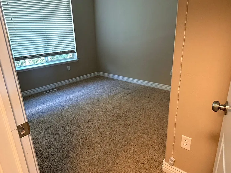2304 S Alaska Ave — Photo 9