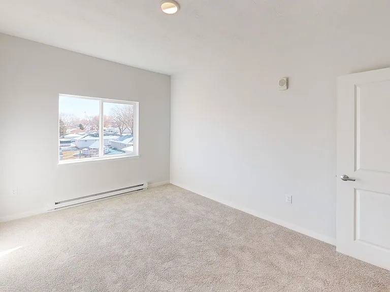 Overlook Apartments — Photo 9