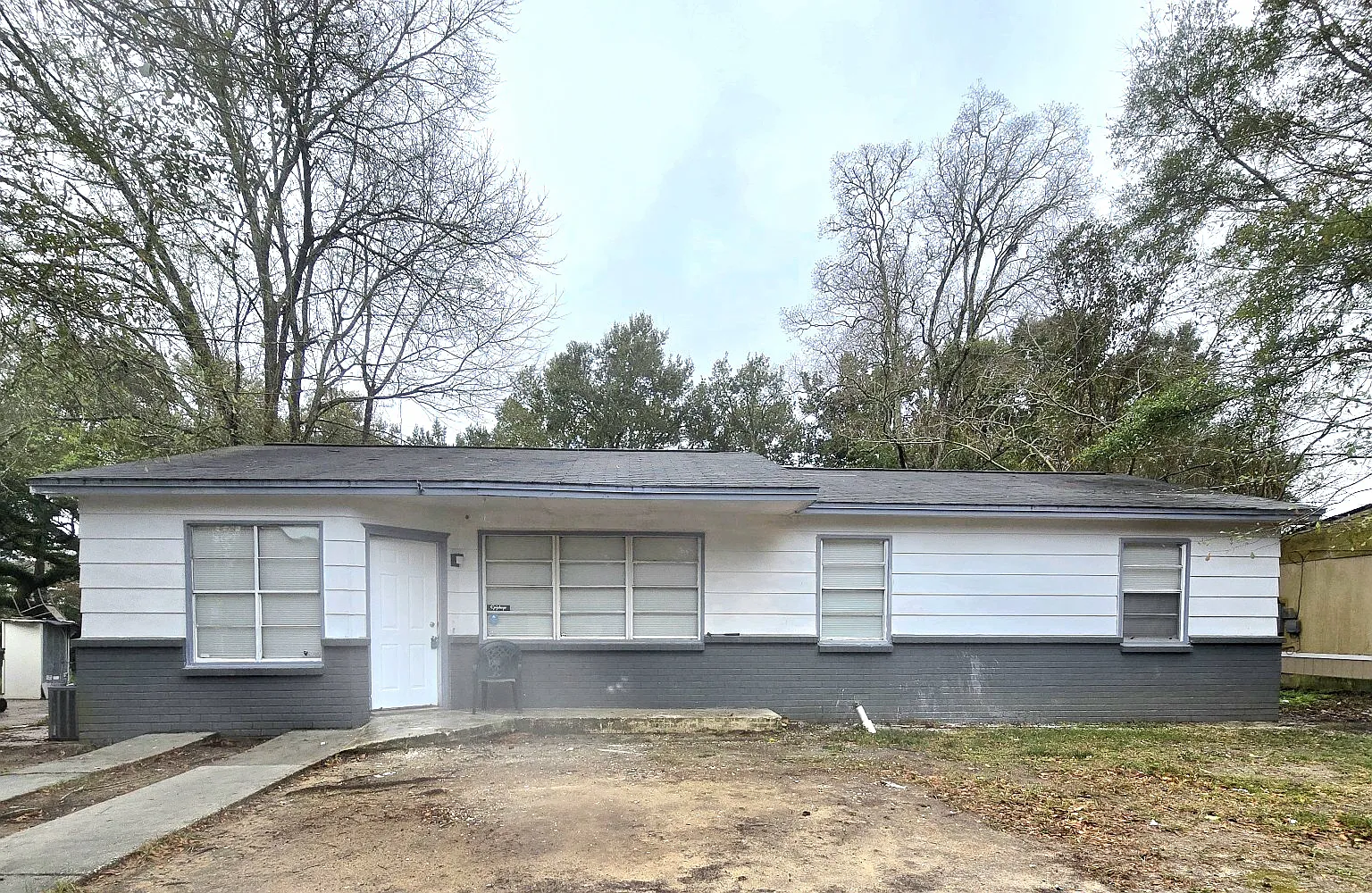 3 bed, 1296 sqft, $1,475 — Photo 1