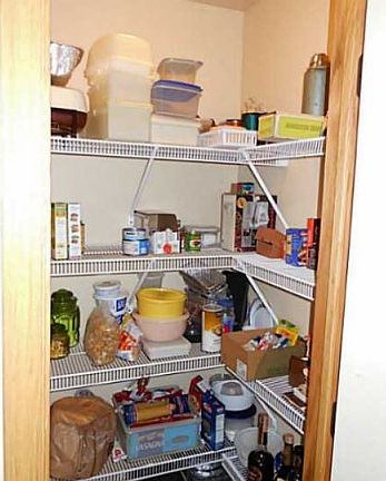 4th image of 1570 Norwood Ln