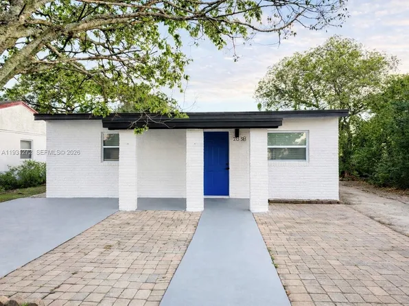 2838 NW 4th St, Pompano Beach, FL 33069