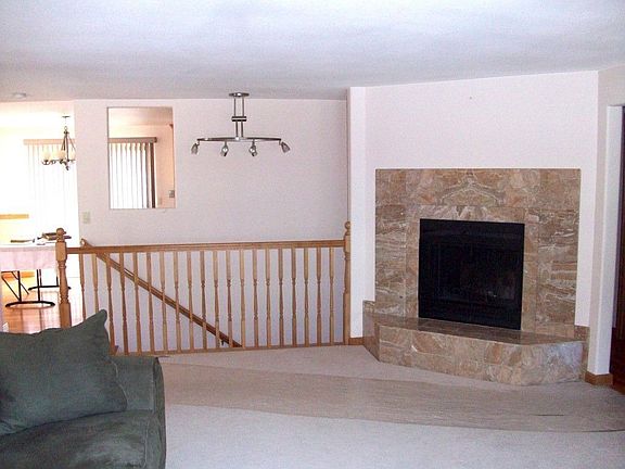 4th image of 3917 70th Avenue Ct W