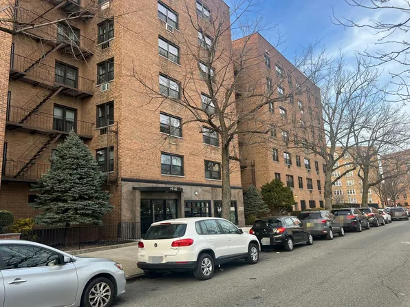 99-45 60th Ave APT 3G, Corona, NY 11368
