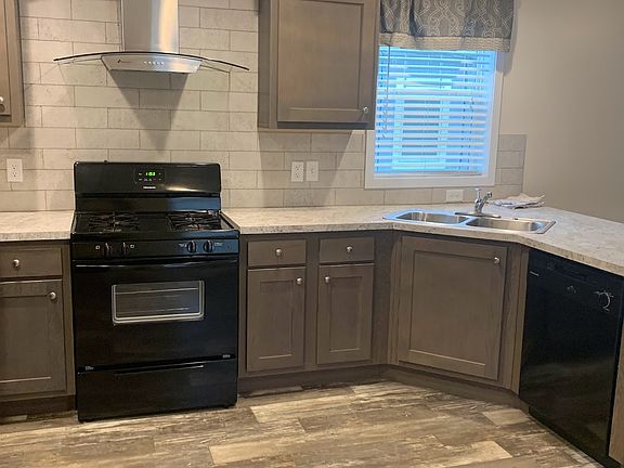 3rd image of 47 Bluebird Hill Dr #156