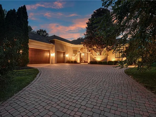 3446 W 138th Ter, Leawood, KS 66224