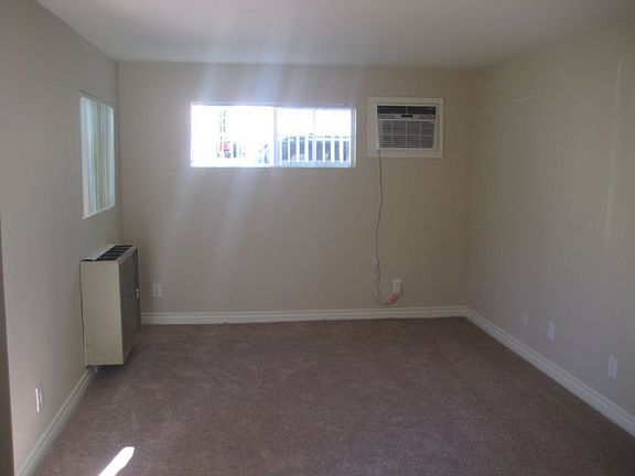 4th image of 110 S Buena Vista St APT B