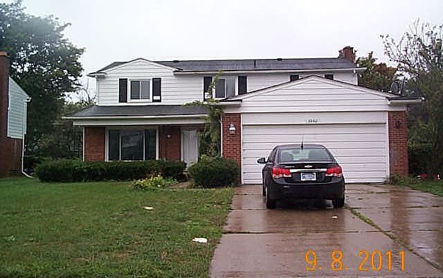 1st image of 22425 Ivanhoe Ln