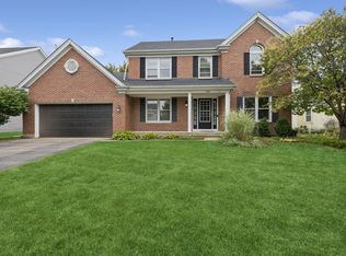 859 Big Bear Trl, Cary, IL 60013