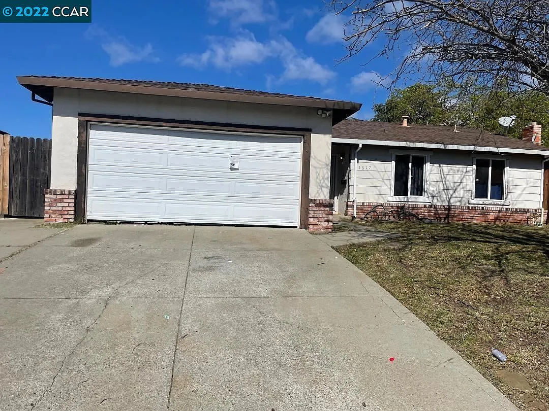 1617 Kingsly Dr photo 1