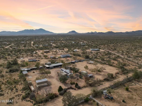 10970 S Wrangler Dr, Tucson, AZ 85736