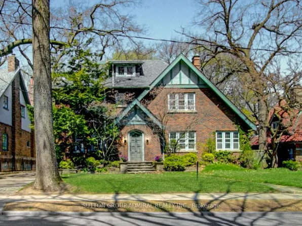 72 Baby Point Rd, Toronto, ON M6S 2G3