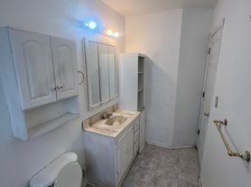 132 Reed Ave