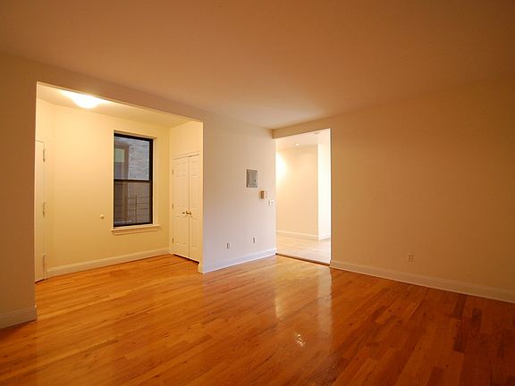 5th image of 2053 8th Ave APT 3F