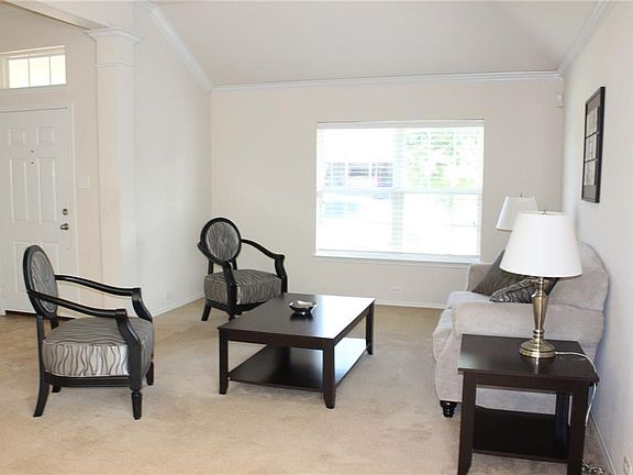 4th image of 2704 Fox Creek Trl