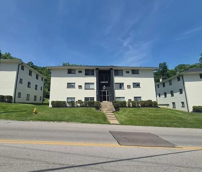 920 Highland Ave #13 — Photo 9