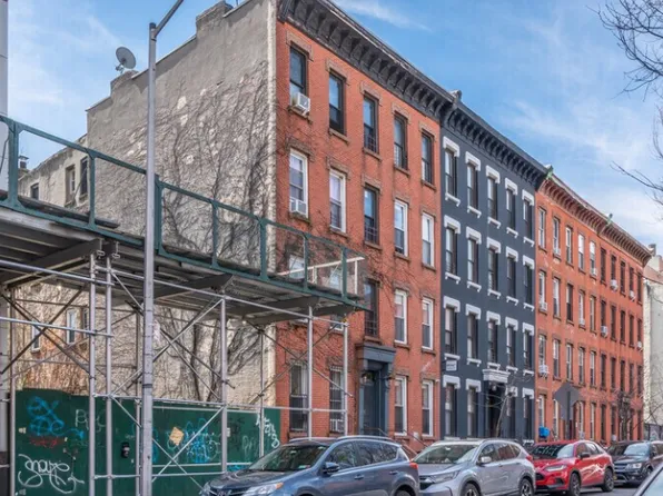 372 Baltic Street image 1 of 7