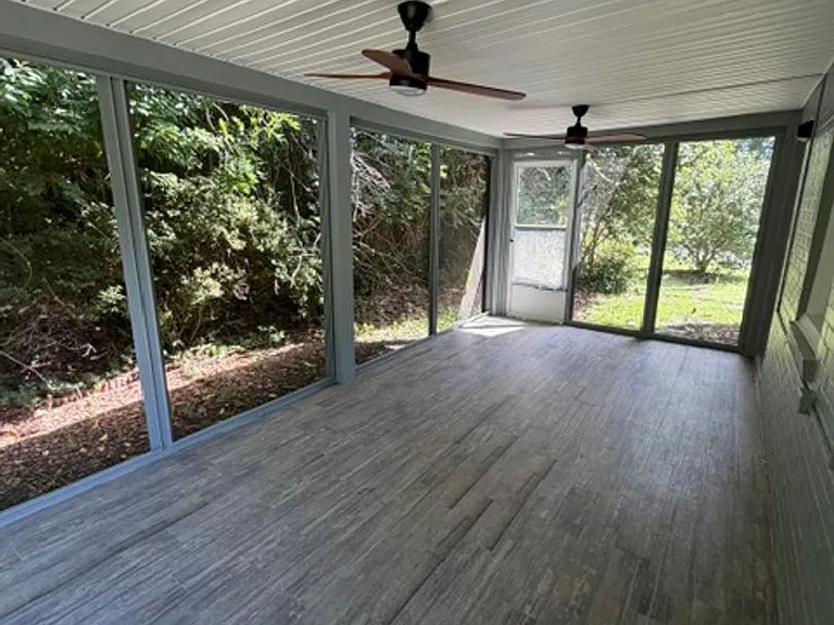 905 Riverside Dr — Photo 25